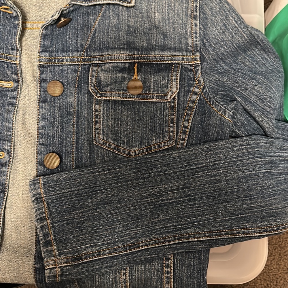 CAbi Med/Dark Wash Jean Jacket - Picture 3 of 4